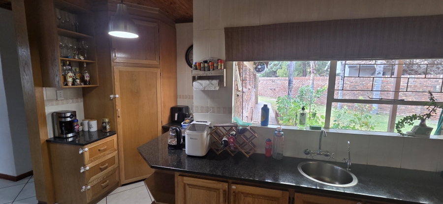 4 Bedroom Property for Sale in Hillcrest Northern Cape